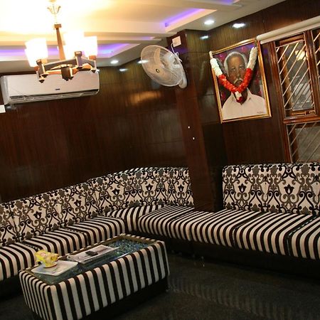 Kvp Inn Тирупати Екстериор снимка