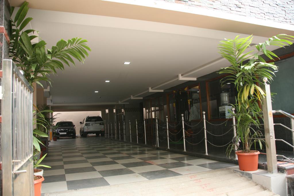 Kvp Inn Тирупати Екстериор снимка