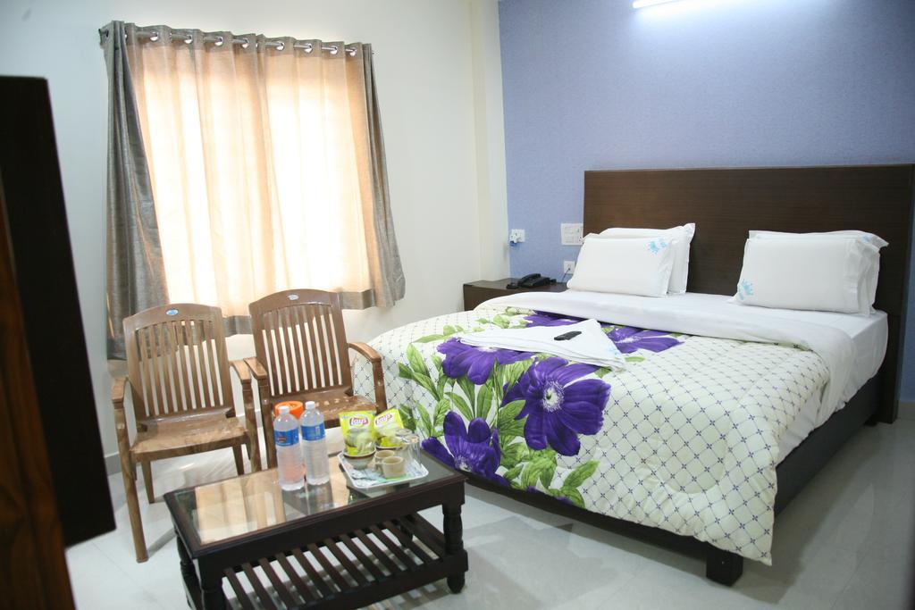 Kvp Inn Тирупати Стая снимка