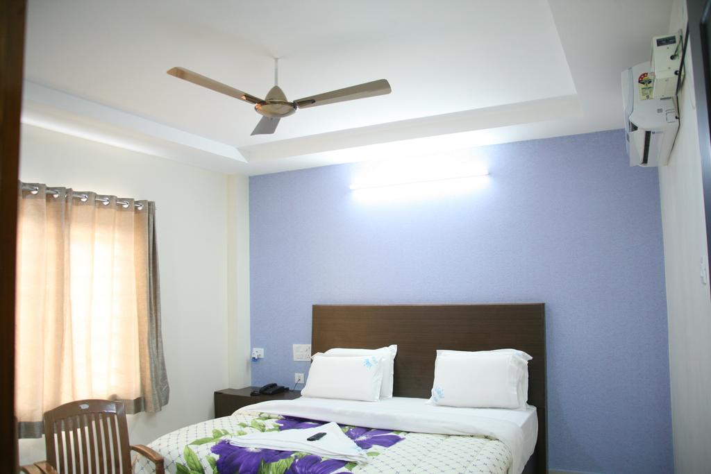 Kvp Inn Тирупати Стая снимка
